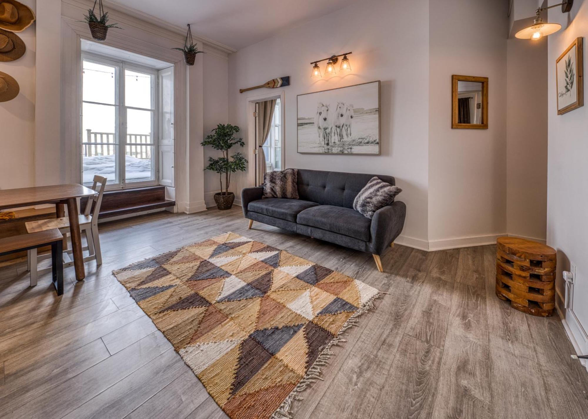 North House - Des Remparts- 2-bed With Great Views, Terrace Apartment
